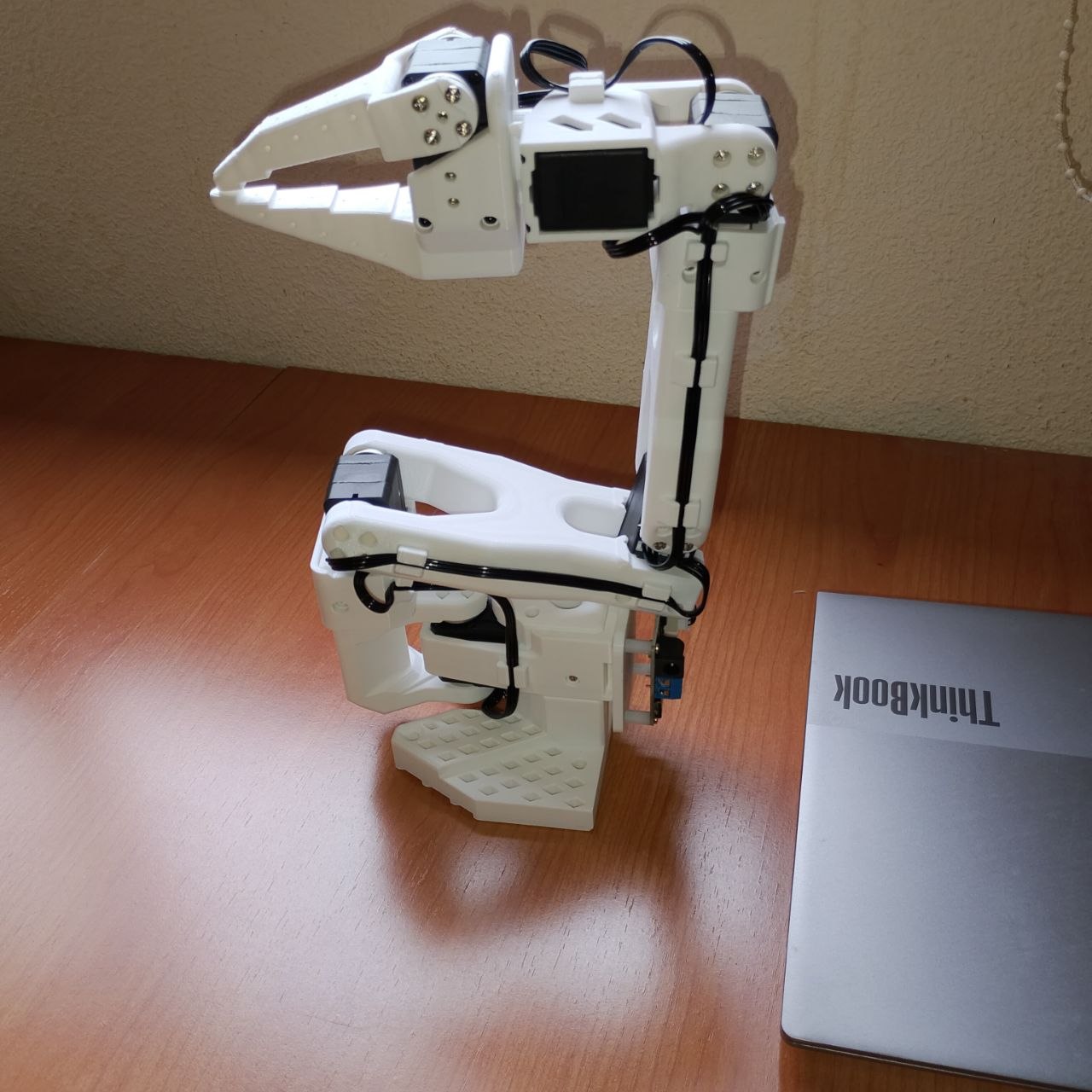 Hiwonder SO-ARM101